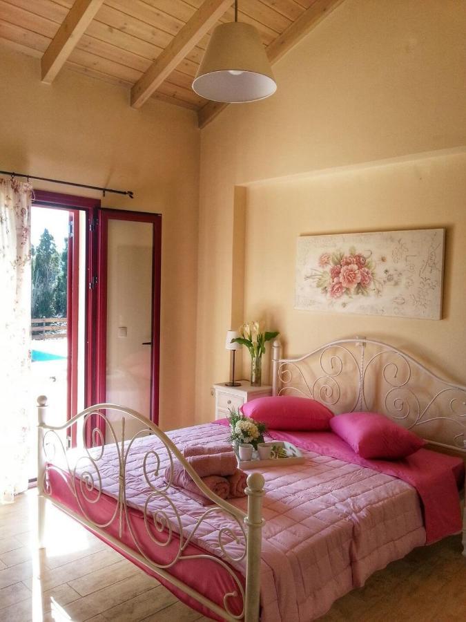 Villa Cottage Kantrillies Fokata Extérieur photo