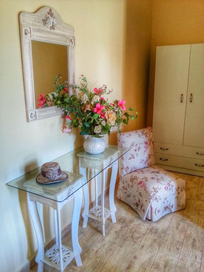 Villa Cottage Kantrillies Fokata Extérieur photo