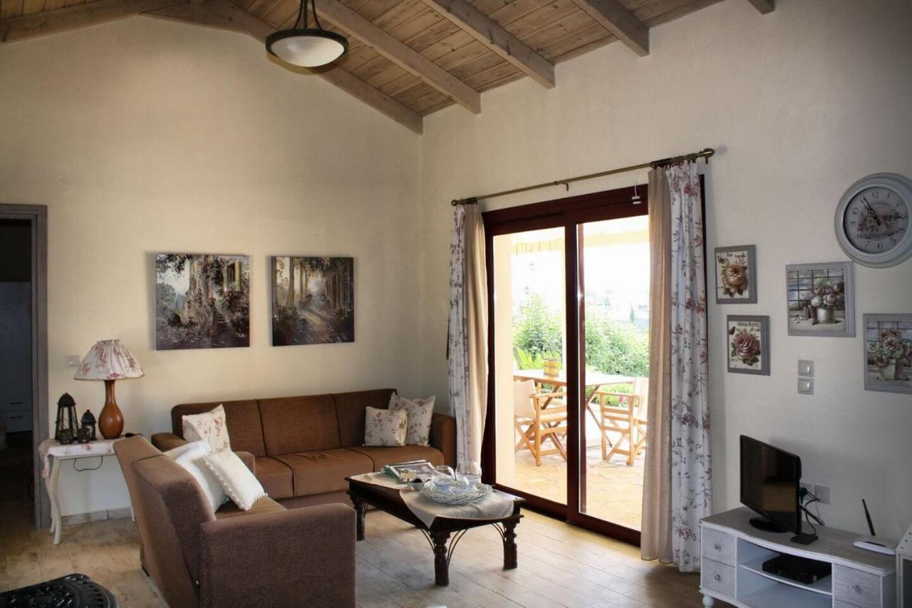 Villa Cottage Kantrillies Fokata Extérieur photo